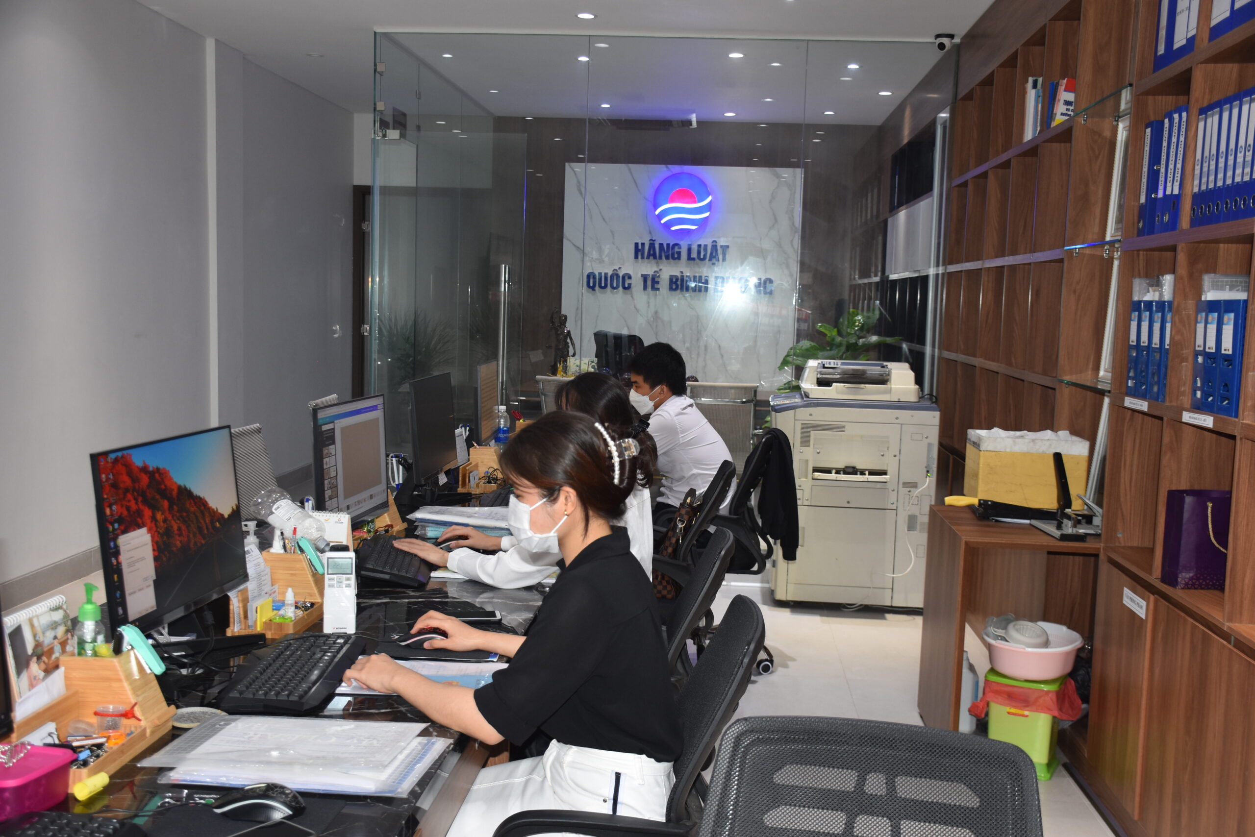 TRUNG TÂM LUẬT SƯ UY TÍN, TIN CẬY CỦA NGƯỜI DÂN 2 Hãng Luật Quốc Tế Bình Dương
