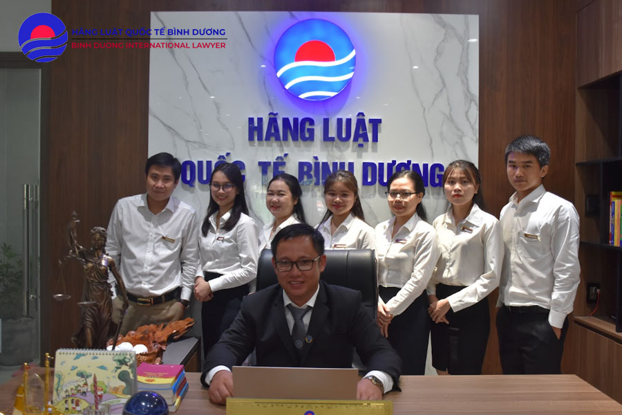 Xử lý kết hôn trái pháp luật như thế nào? 4 doi-ngu-nhan-vien-giau-kinh-nghiem