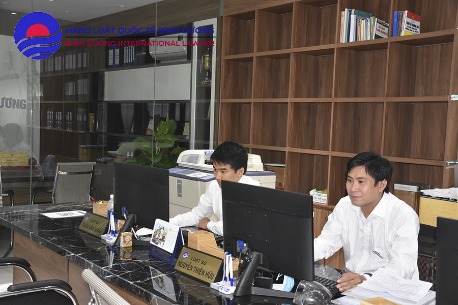 Dịch Vụ Tư Vấn Luật Bình Dương Tốt Nhất Hiện Nay 3 tu-van-luat-su-binh-duong-chuyen-nghiep